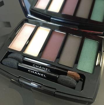 国产五色眼影在线视频,国产眼影教程大揭秘