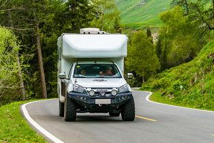 国产一汽四驱房车视频,舒适与性能的完美融合